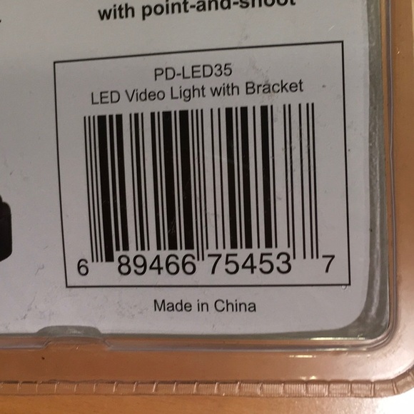 LED Video Light & Bracket - Picture 4 of 8